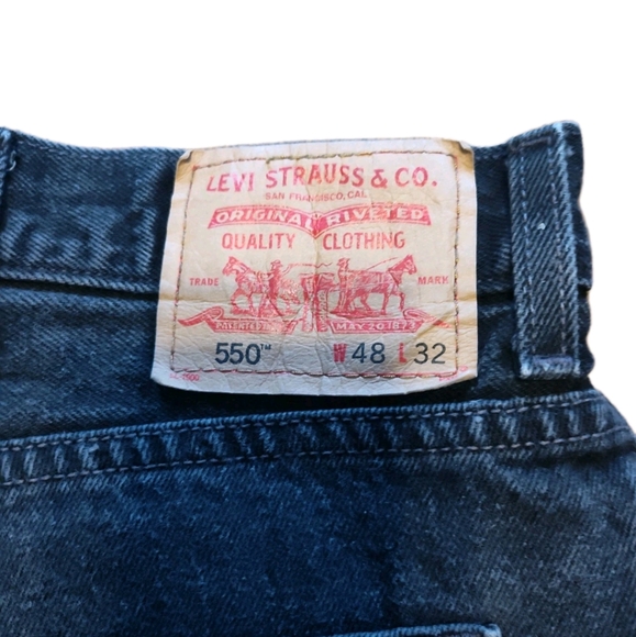 vintage black Levi's relaxed fit 550 men's denim jeans 48x32 - Picture 7 of 10